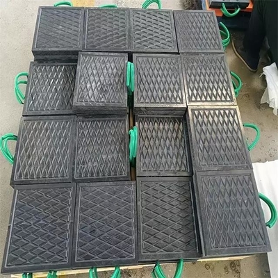 Màu đen cứng cáp chống va đập bằng nhựa HDPE Cribbing Blocks Crane Outrigger Pads Stack
