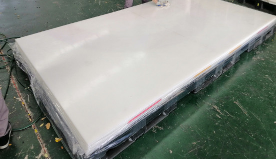 Trung Quốc bề mặt mịn dễ bảo trì Uhmwpe Hệ thống băng sân sau tổng hợp